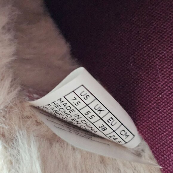 TOMS Women's Red and Black Buffalo Plaid Faux Fur Lined Slip-On Shoes Size 7.5 - Picture 3 of 8